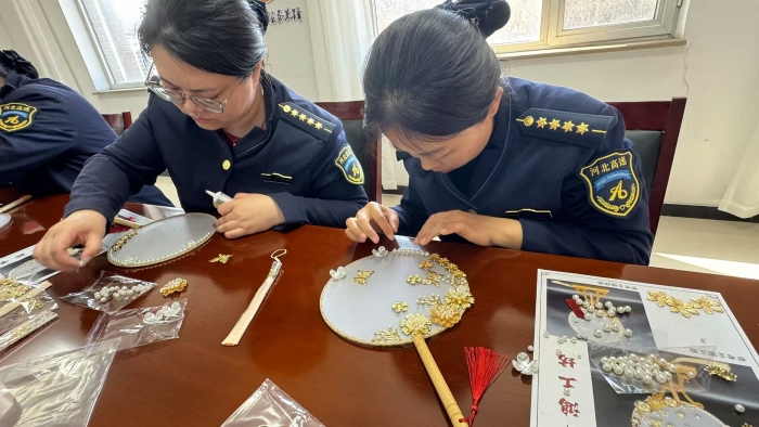 D:\2025年办公\2025宣传\三月\三八3